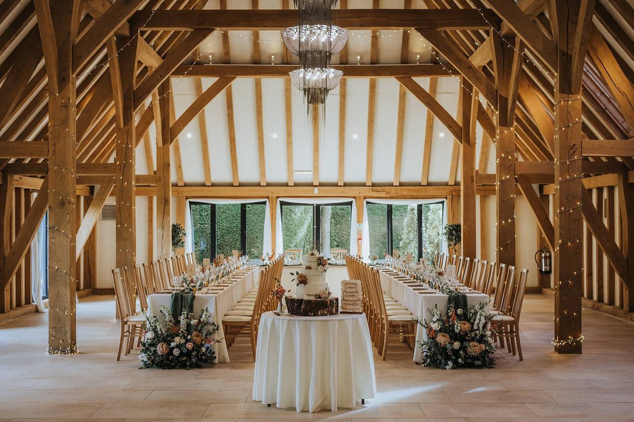 The Old Kent Barn Swingfield Minnis, Kent - Updated prices | hitched.co.uk