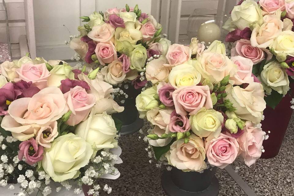 Pink and cream bouquets