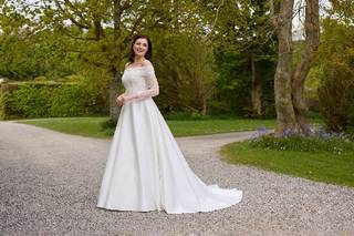Proposals Prom and Bridal Studio