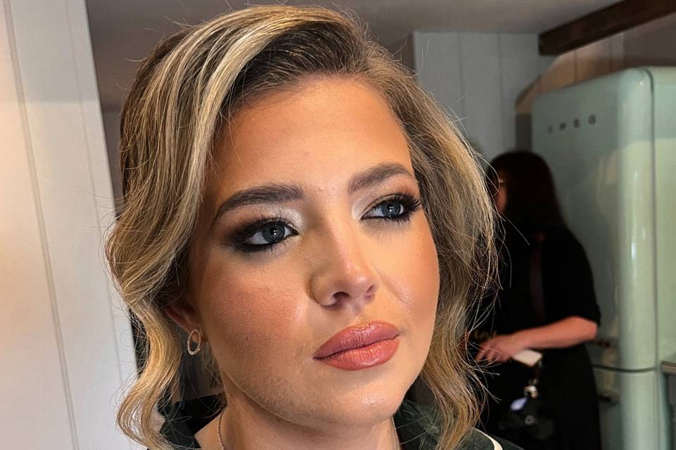 Bridesmaid makeup
