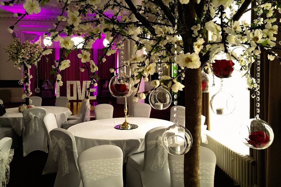 Personalised wedding receptions