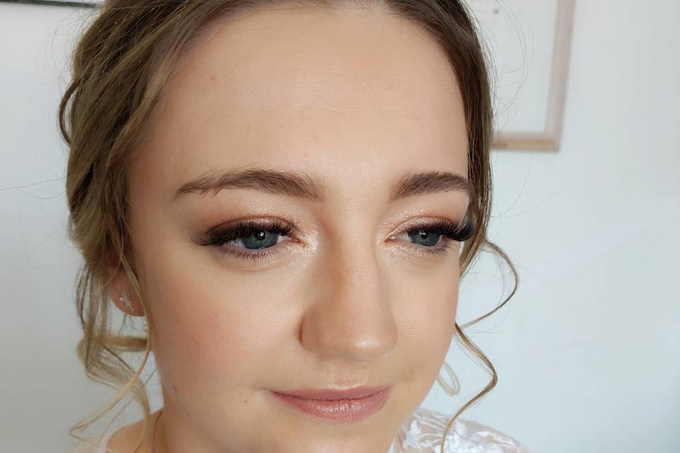 Bridal make up