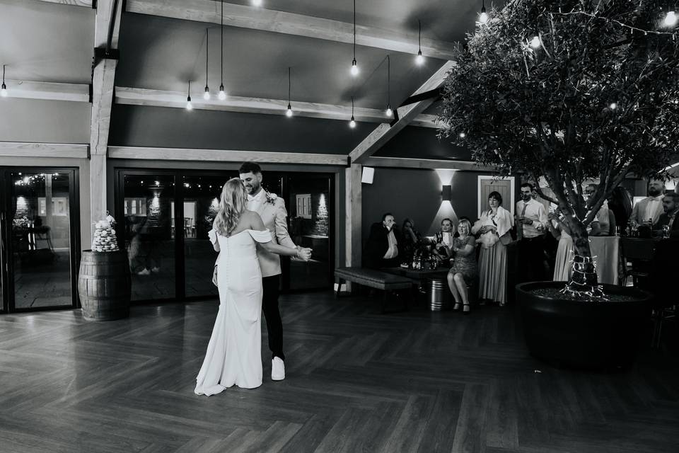Hanbury Barns Wedding Venue