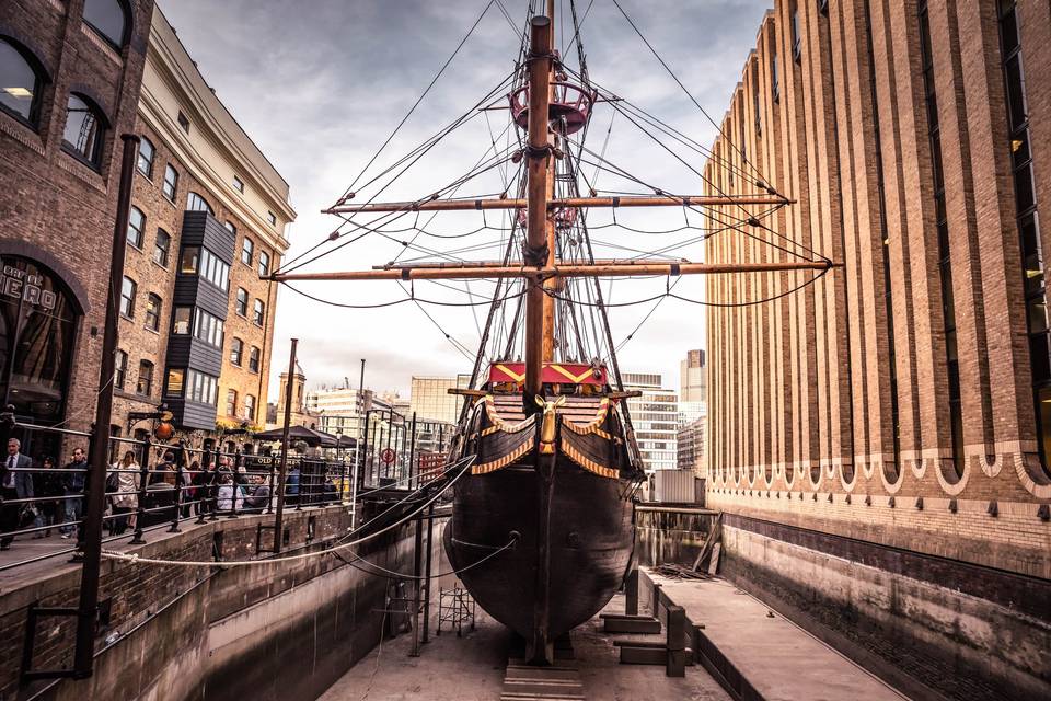 The Golden Hinde