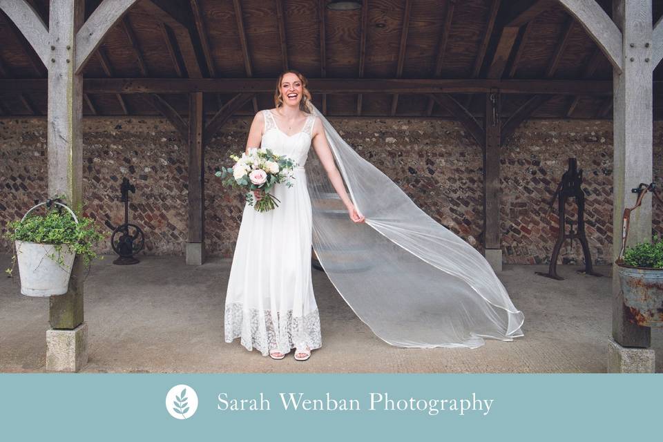 Relaxed Sussex Barn wedding