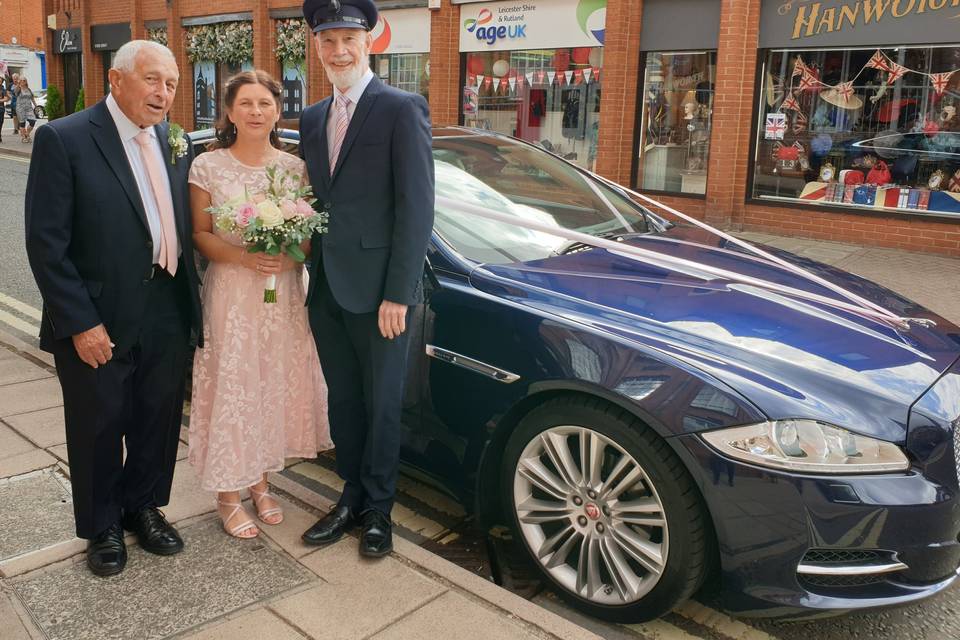 LEICESTER WEDDING CARS