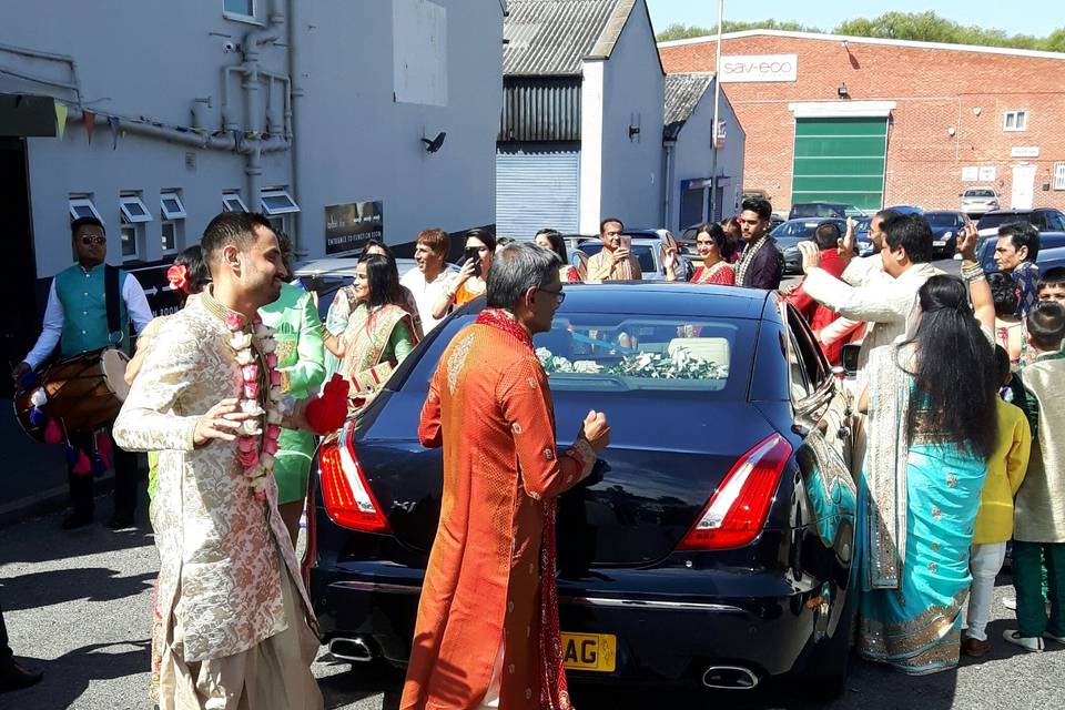 ASIAN WEDDING CARS LEICESTER