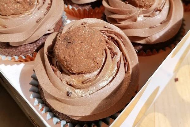 Chocolate truffle cupcakes