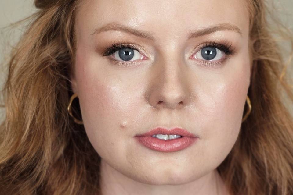 Bridesmaid makeup