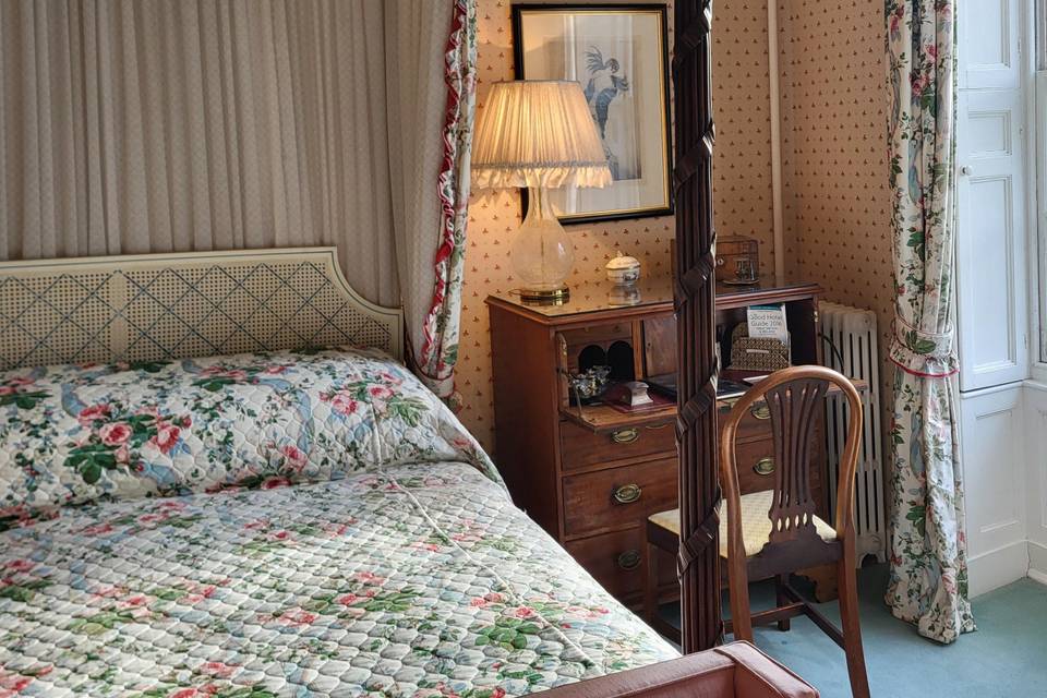 The Bridal Suite