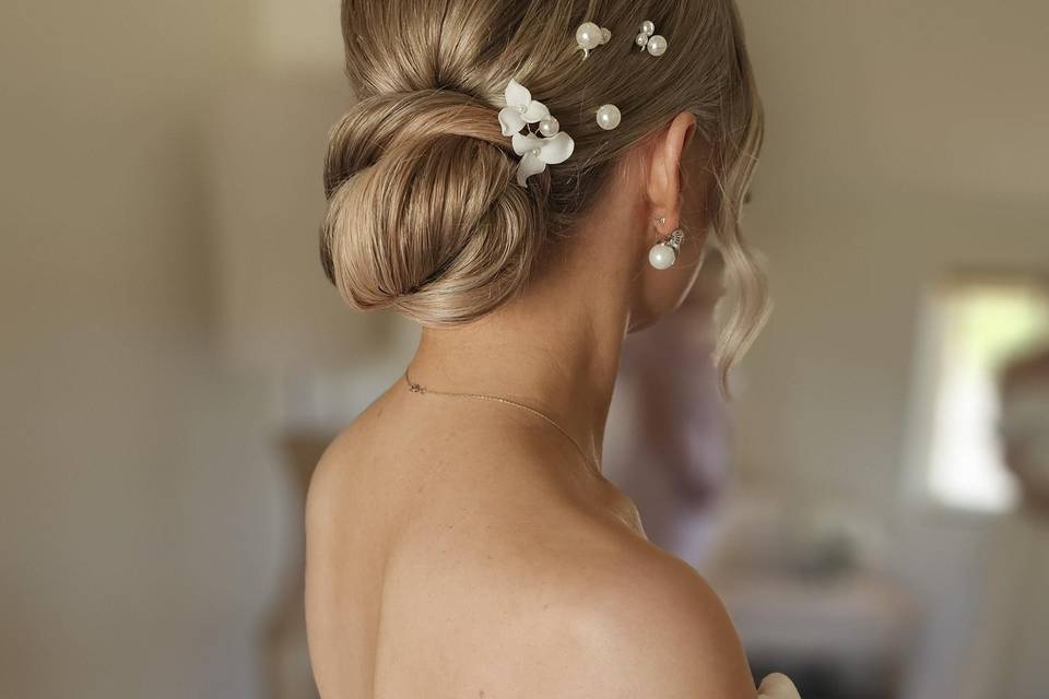 Smooth textured bun