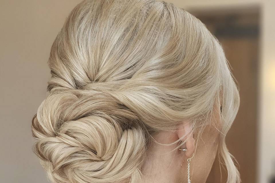 Textured low bun