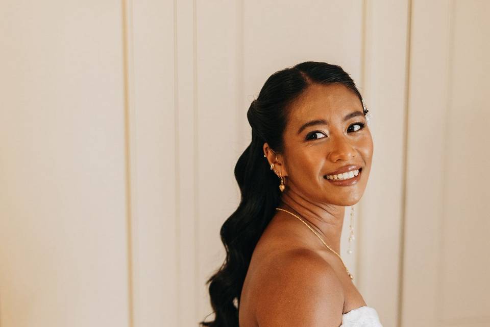 Bridal waves