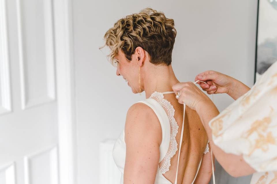 Short hair bride