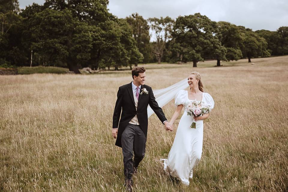 Newlyweds on Chatsworth park