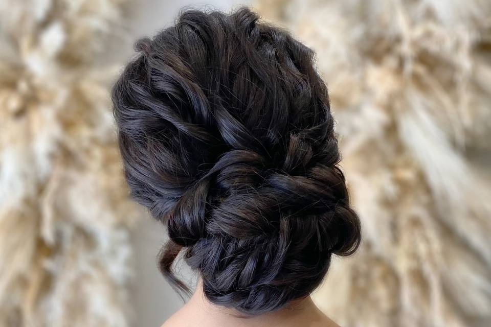 Low bridal bun