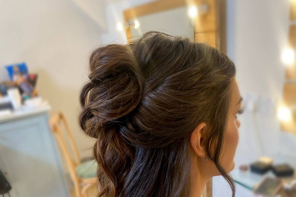 Textured half up