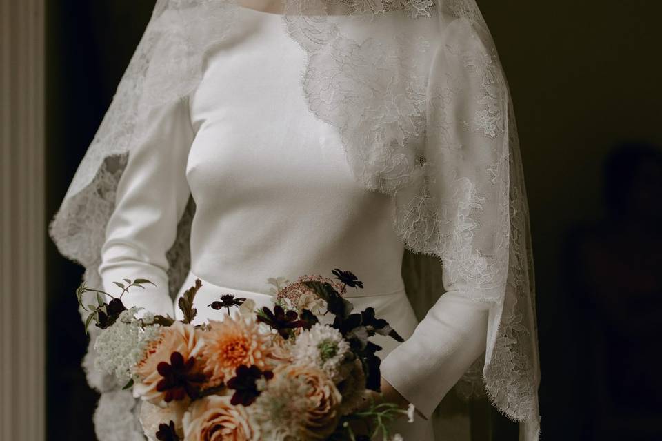 Bride holding bouquet