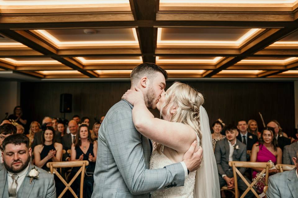 Lakes Wedding Photographer