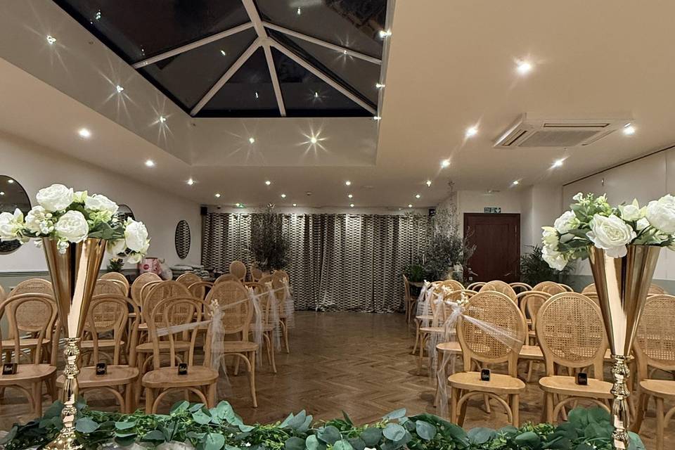 Ceremony sky room