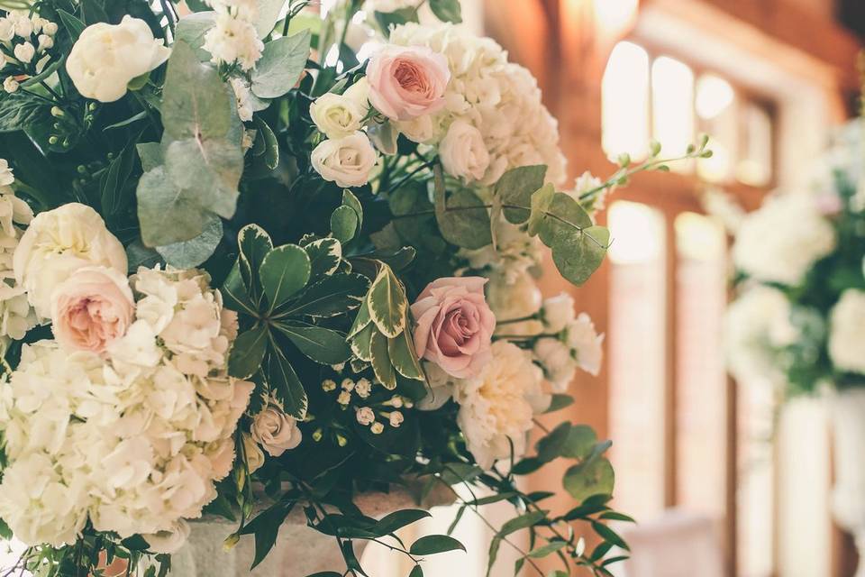 Urns & Pedestal flowers