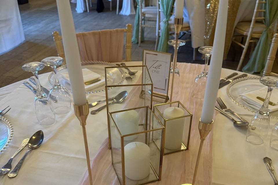 Gold candle centrepieces