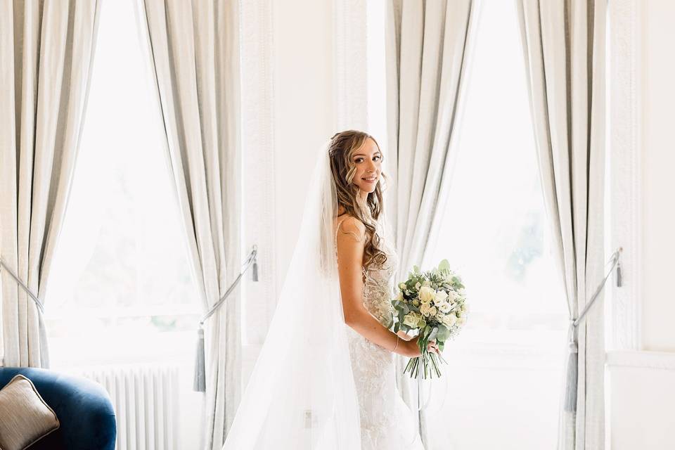 Bridal prep at the Old Palace