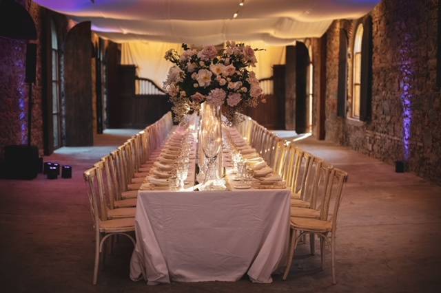 Tinaia Table