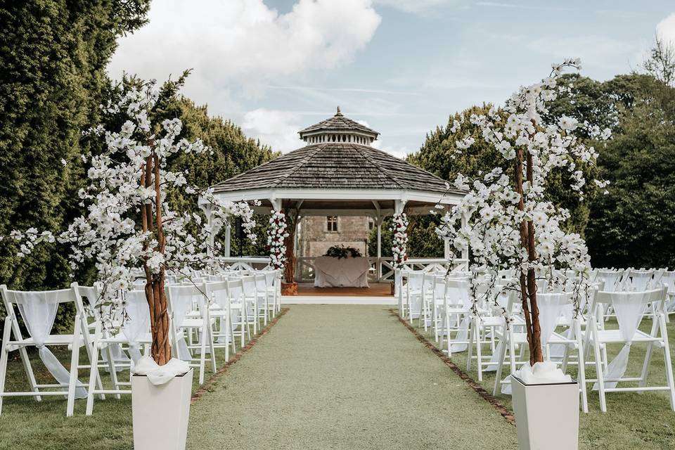 Outside Ceremony