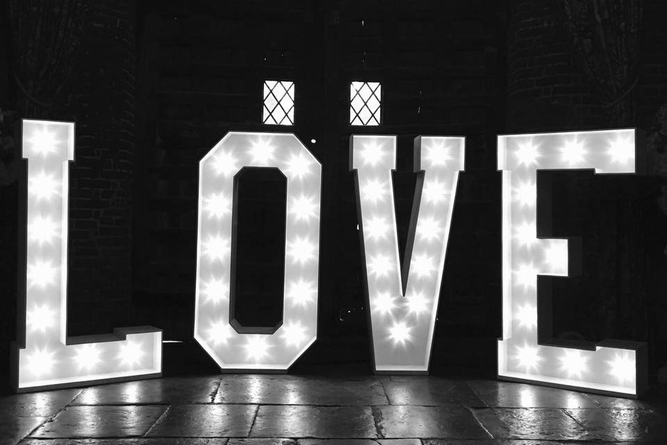 Essex Wedding Venue Decor Ideas - 5ft LOVE