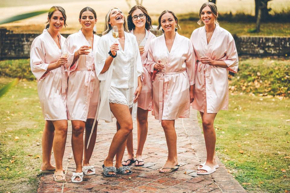 Bride and her Bridesmaids