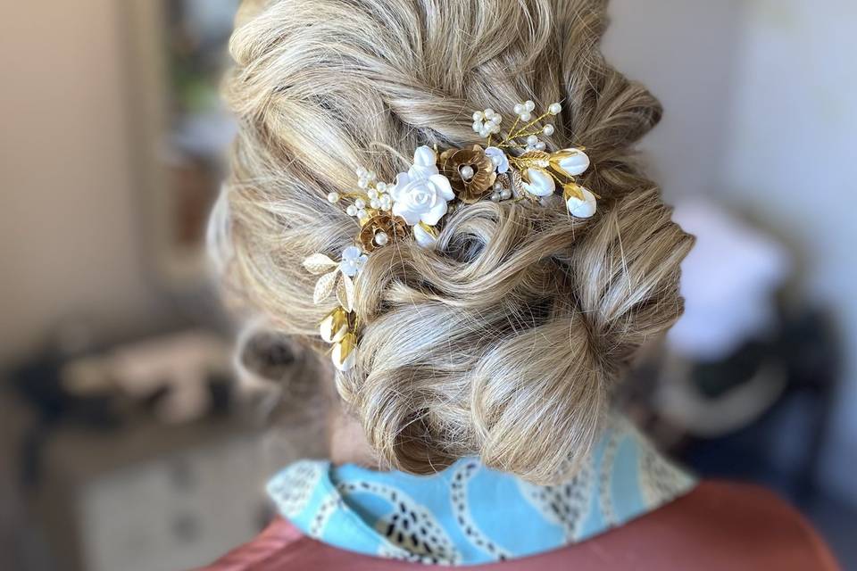 Bridesmaid hair