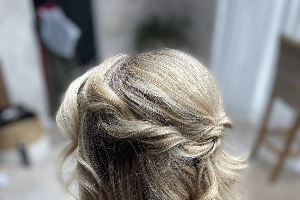 Bridesmaid hair