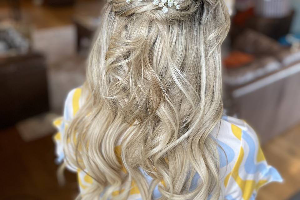 Bridesmaid hair