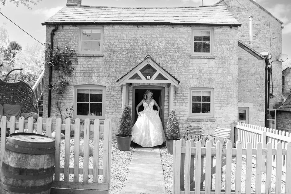 Bridal prep in Cottage