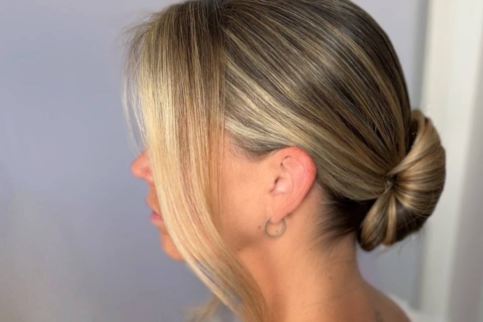 Low sleek bun