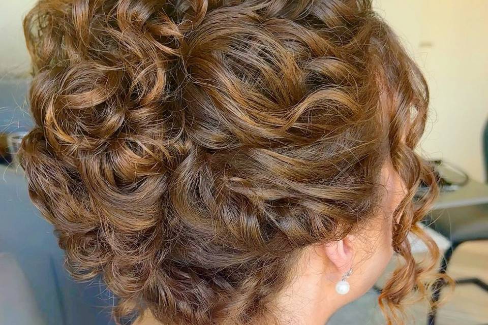 Natural curl updo