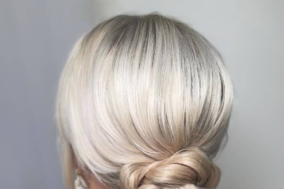 Romantic bun