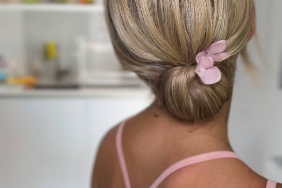 Elegant bun