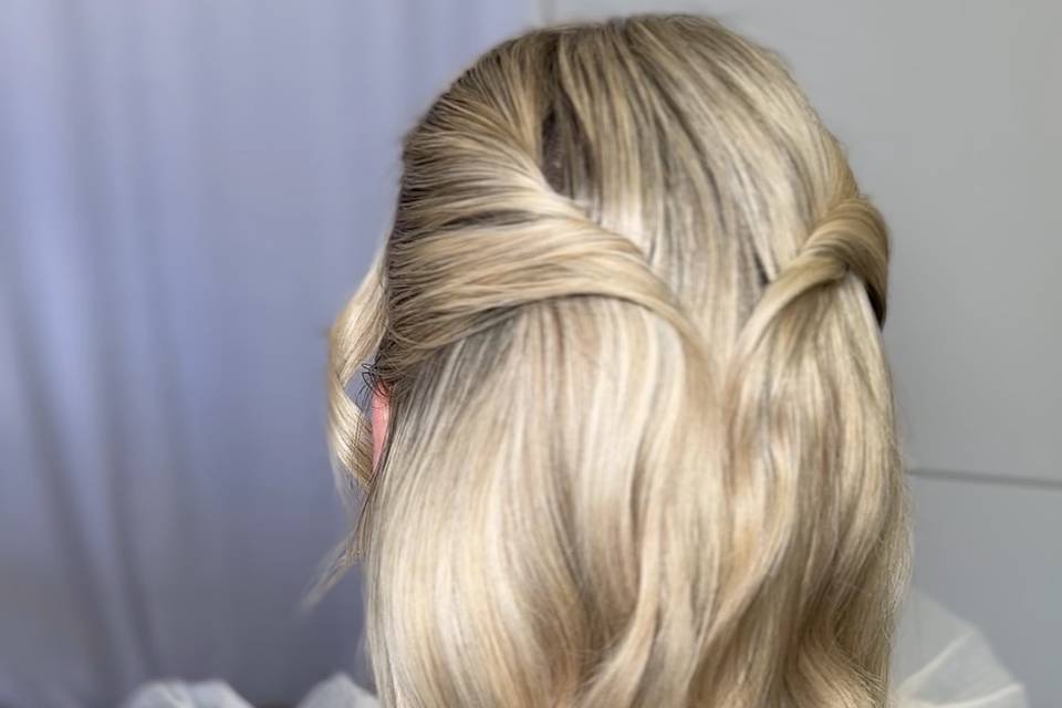 Infinity twist