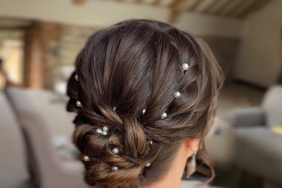 Romantic up do