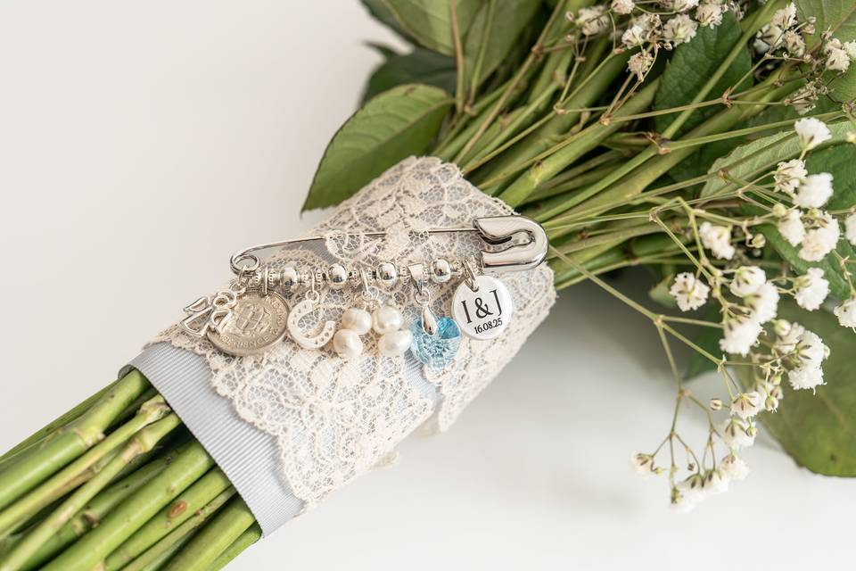 Bouquet Charm Pin