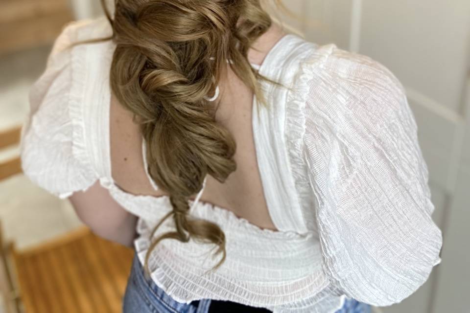 Romantic twisted braid