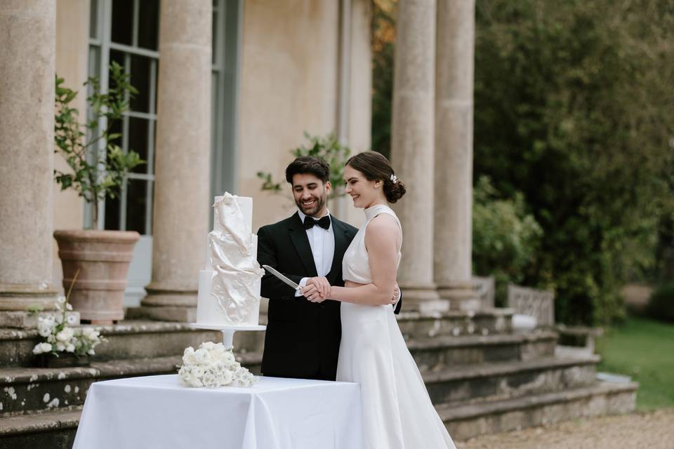 Cutting the cake