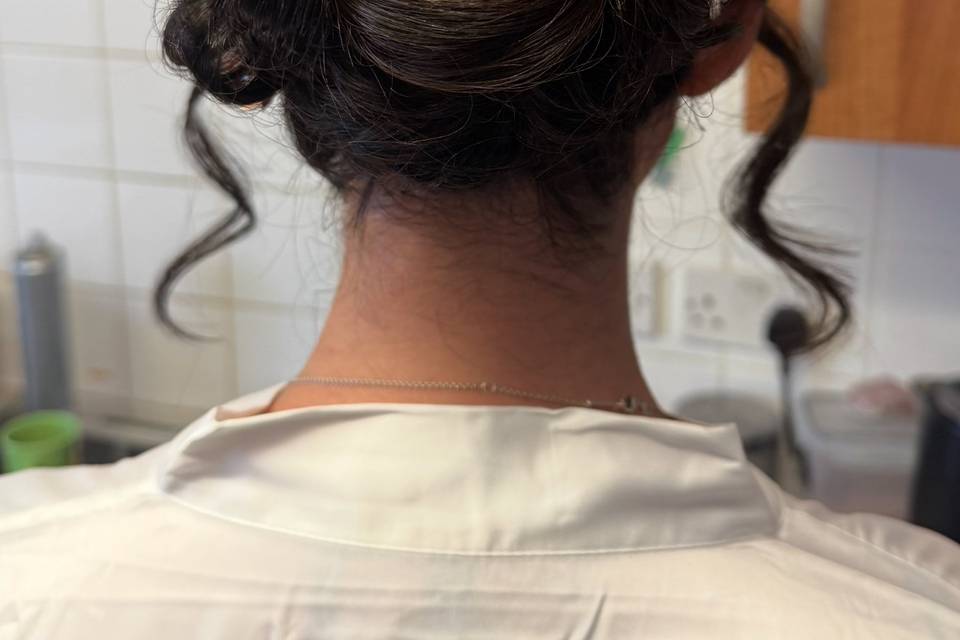 Bridal hair up