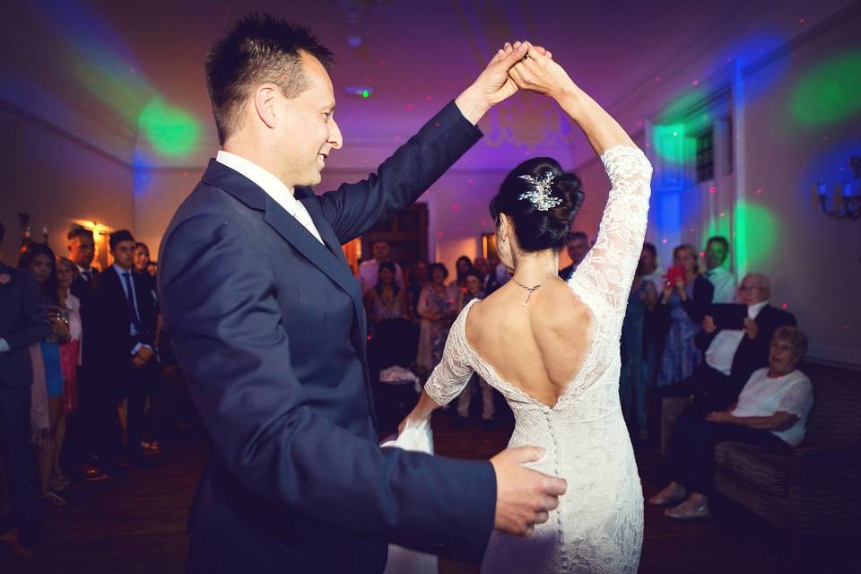 Mark Chivers Photography -  First dance