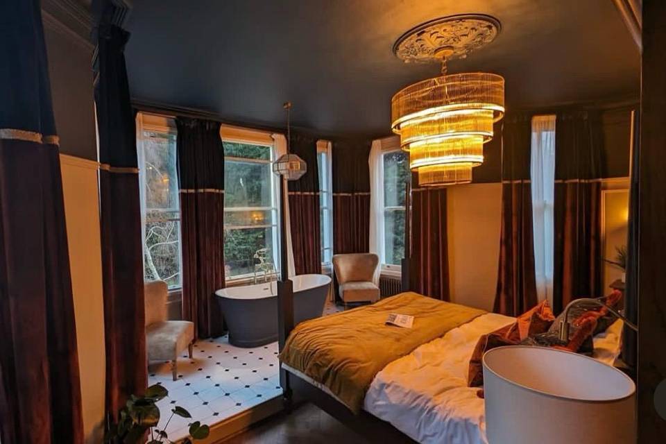 Feature Room