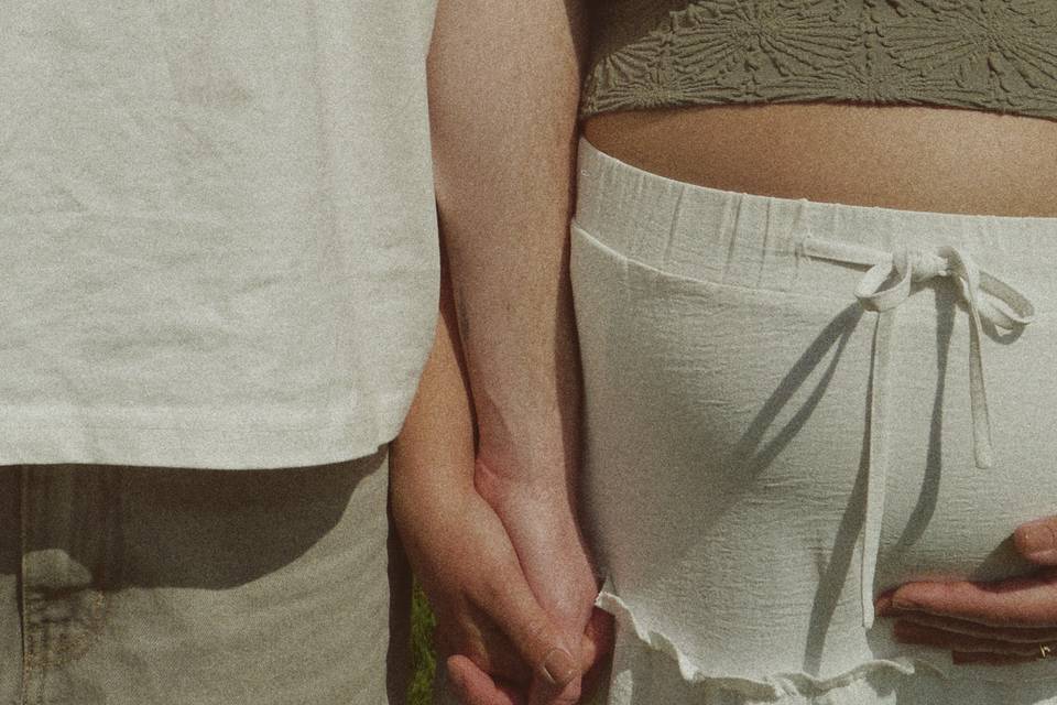 Maternity shoot 🤎