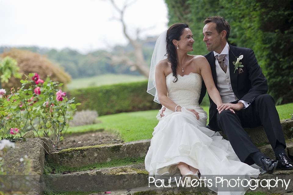 Bride & Groom in gardens