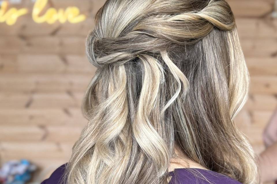 Beautiful bridesmaid hair